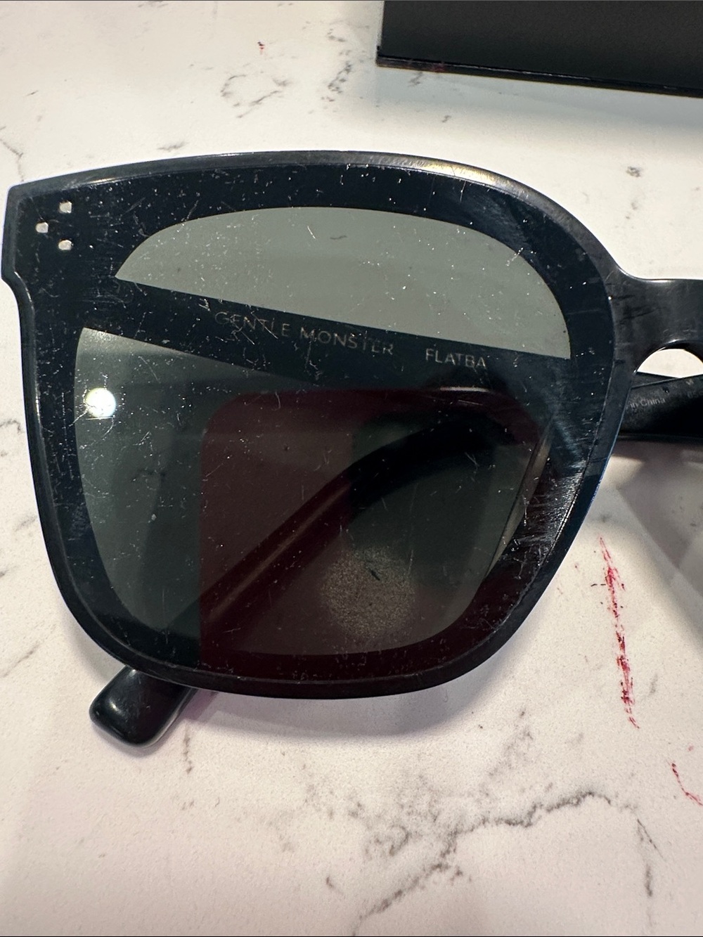 GENTLE MONSTER Black Cat-Eye Sunglasses - Picture 3 of 7